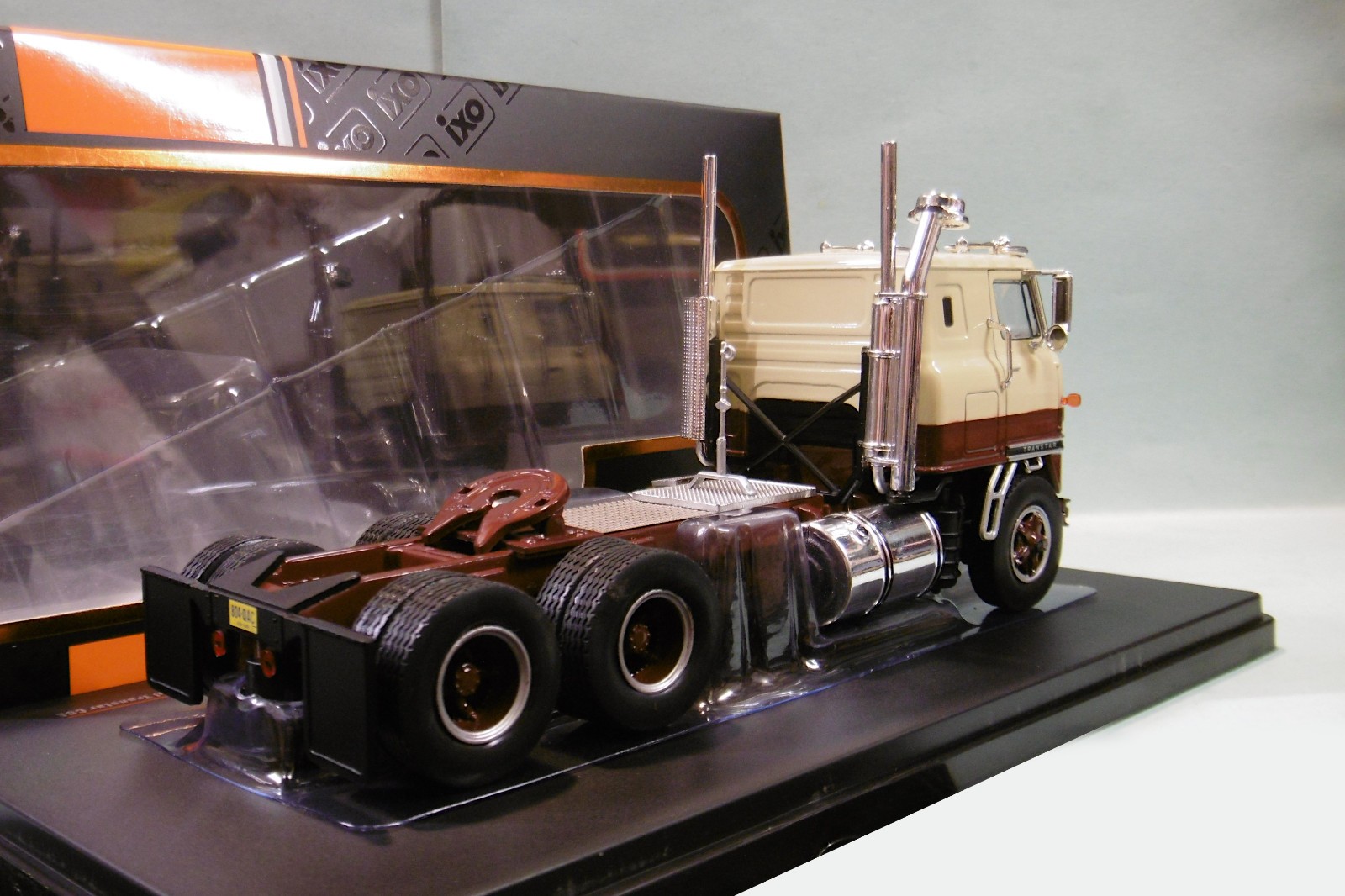 Camion International Transtar 1965 miniature Ixo TR201 finition premium en métal injecté 1/43 - 2