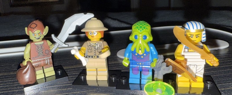 Lego Collectible Minifigure Series 13 Complete Set (16 Minifigures)