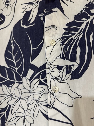 True Vintage HILO HATTIE Tropical Aloha Shirt Black Label Size 2XL Blue & White - Picture 3 of 6