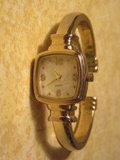 Accutime #0711 ¾” Square Gold Watch—Battery Incl'd—Hinged Metal Band #JC1191G