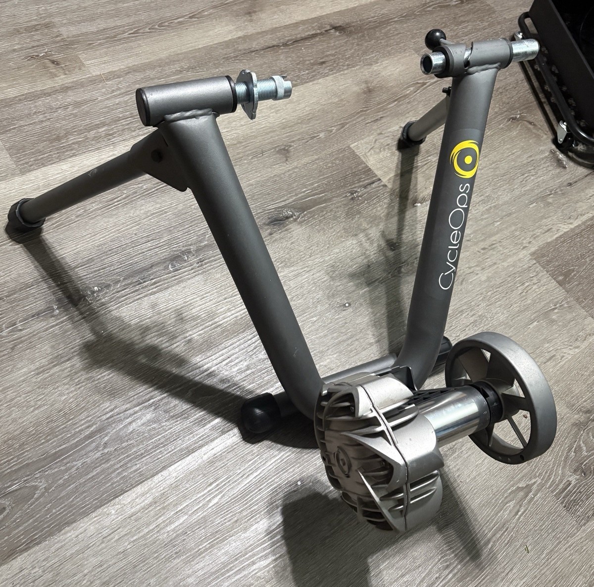 CycleOps Fluid2 Indoor Bike Trainer Foldable Cycling Fluid