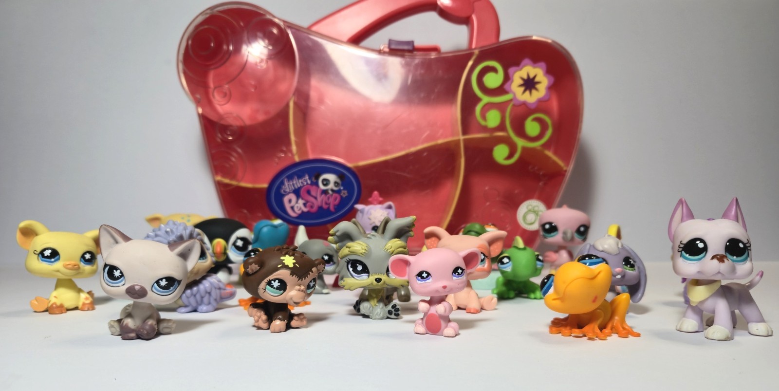 2009 Hasboro Littlest Pet Shop LPS 21+3 McDonalds LPS Carry Case