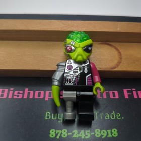 Lego Alien Conquest Cyborg PIRATE VILLAIN Minifigure 7066 Green Minifig Head