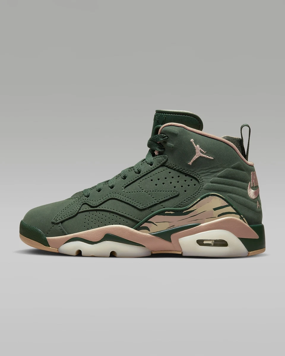 Khaki green top nike trainers womens