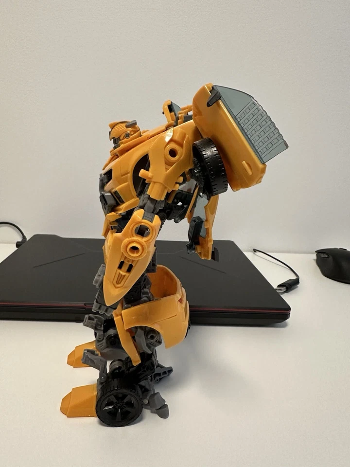 Transformers Leader Class Bumblebee Age Of Extiction - Bild 3 von 4