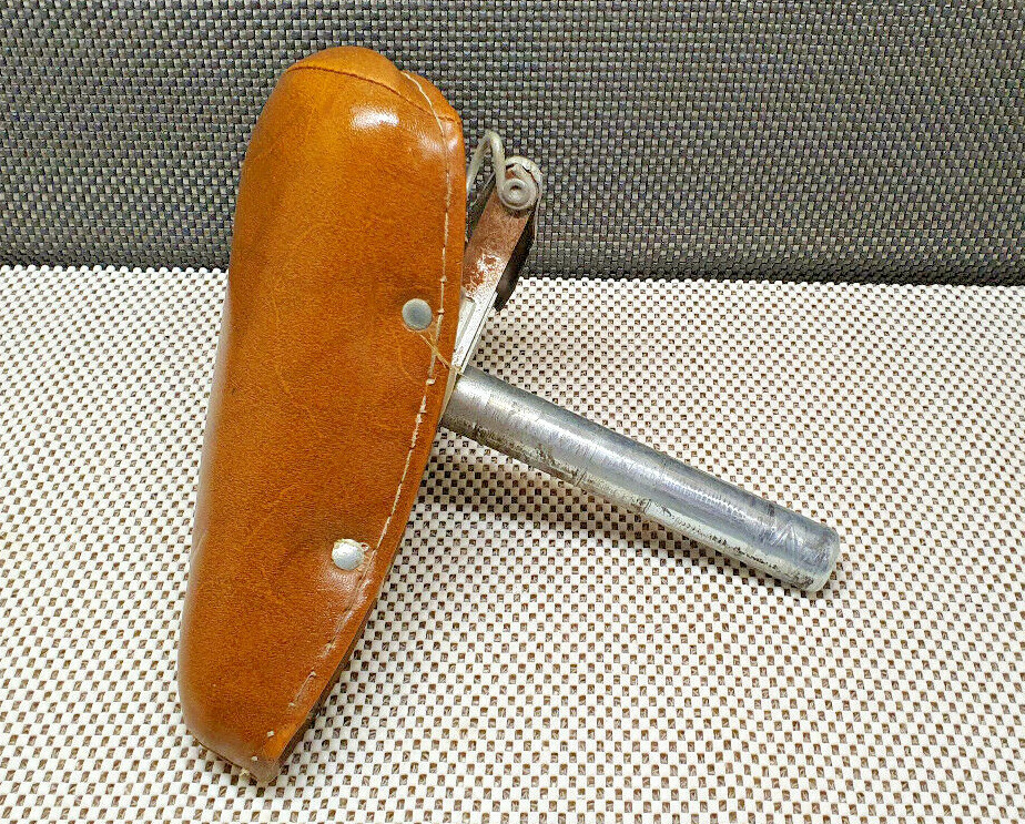 Selle De Vélo Ancienne En Cuir Marron - Marque Perache - Idéale Pour Déco Ou Restauration