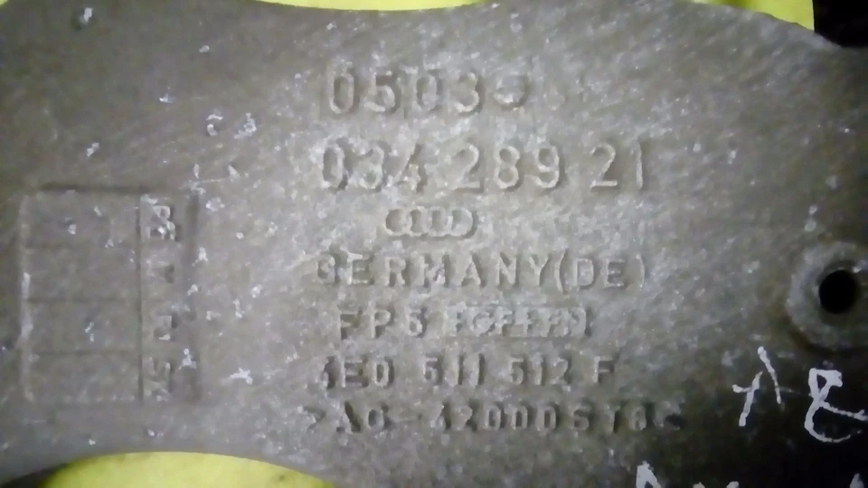 Brazo de suspensión trasero derecho e izquierdo AUDI A8 GENUINO Número de pieza: 03428921 Foto 2 de 4