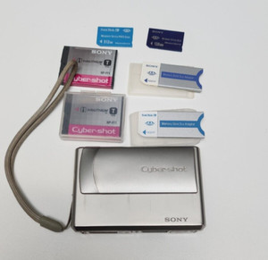Sony Cybershot 5MP Digital Camera 3x Optical Zoom - Metal (DSC-T1)