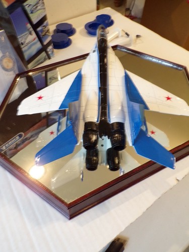 FRANKLIN MINT DIECAST 1.48 MIG29 AEROBATC TEAM KUBINKA RUSSIA NEW IN BOX B11B630 - Picture 7 of 9