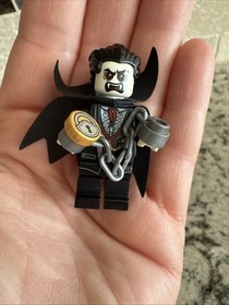 LEGO Monster Fighters Vampyre Vampire Glow dark minifigure Halloween 10228 9468