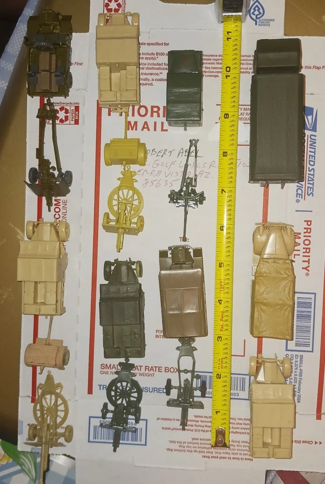 (F-28) 9 Camiones y armas y cárceles británicos de la Segunda Guerra Mundial. No estoy seguro de escala. 1:72? Tal cual. Foto 3 de 3