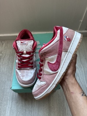 Size 11 - Strangelove x Nike Dunk Low SB Valentine Day