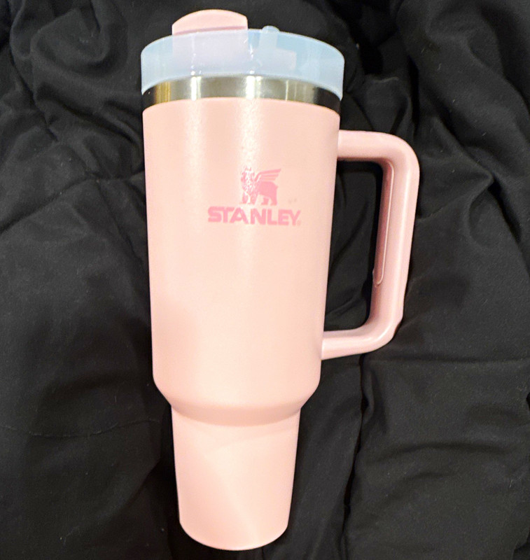 Stanley Quencher H2.0 40 oz Pink Insulated Tumbler w/ Handle Drink-Through Lid
