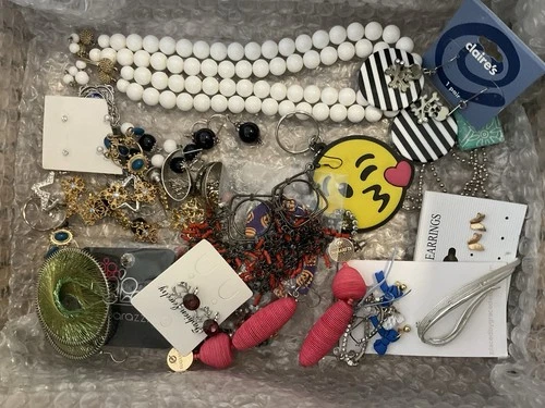 Costume Jewelry Mixed Lot Of 5 Lbs For Wear Or Resale Misc Vintage Modern # 6