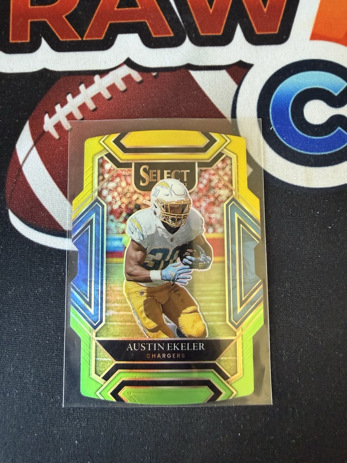 2021 Panini Select #219 Club Austin Ekeler Green & Yellow Prizm Die-Cut