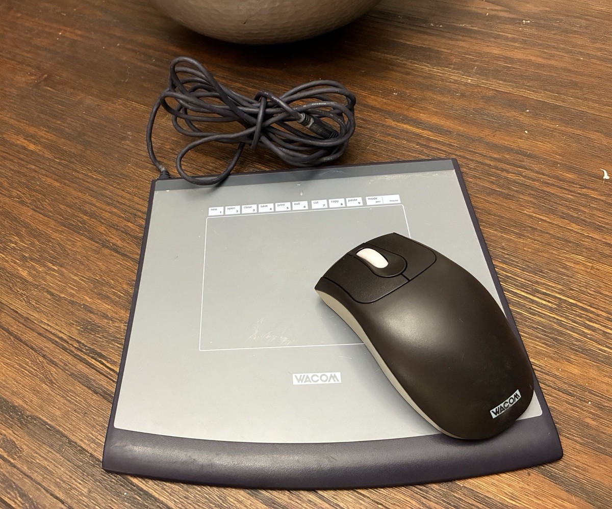 Wacom Intuos 2 Tablet with 2 Grip Pen Stylus & Mouse | eBay