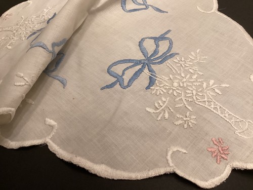 Hand Embroider OVAL Vintage Doily White Linen Blue Bows Floral Basket Whitework