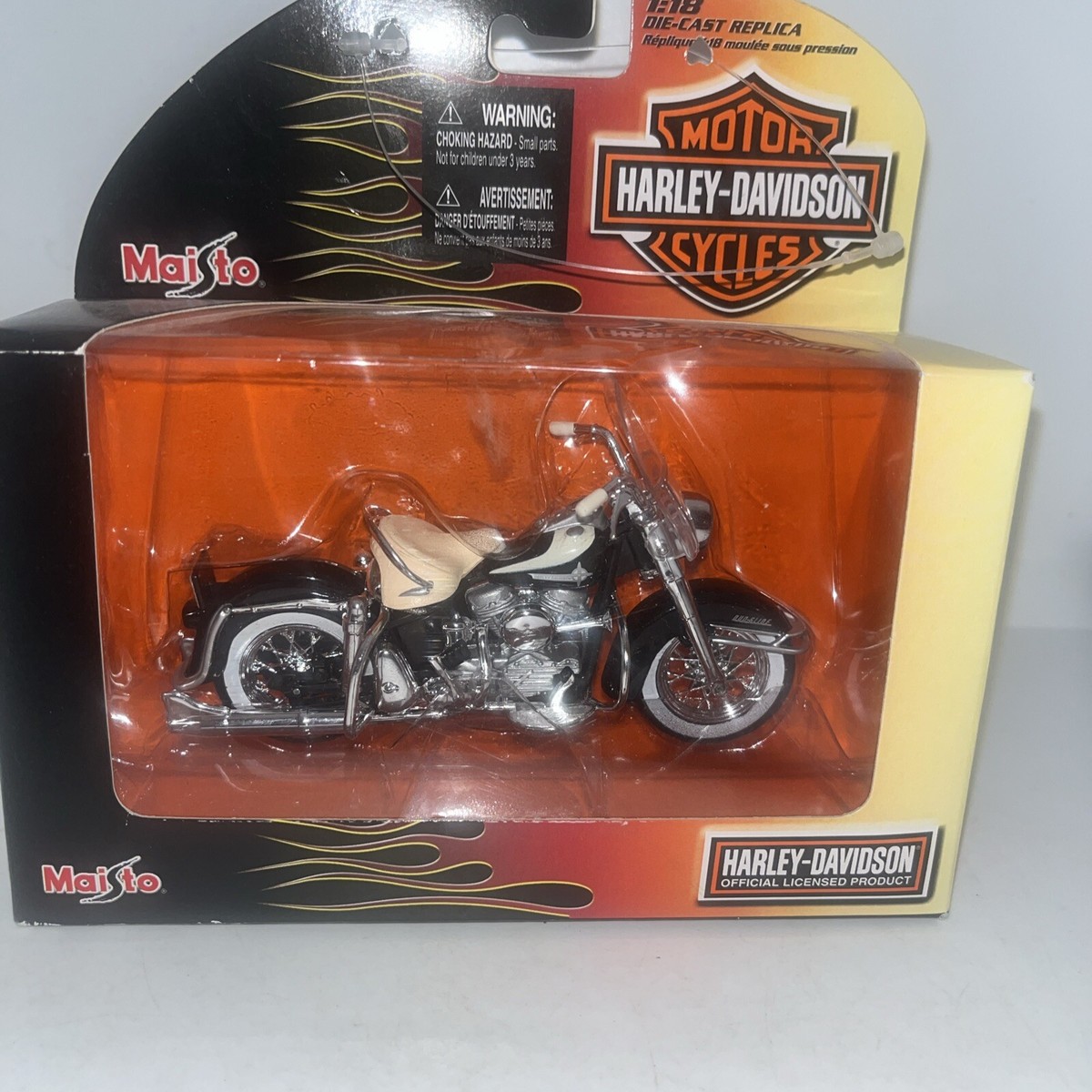 ミニカー Harley Davidson - Maisto 1/18 HARLEY DAVIDSON Maisto Harley Davidson 1/18 MOTORCYCLE 1962 FLH DUO GLIDE