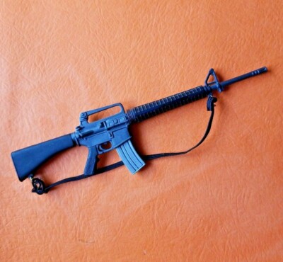 トイガン Colt M16A2 トイガン Colt M16A2 COLT M16A2 スタンダード電動ガン | 電動ガン本体