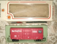 NIB Vintage HO Scale Bachmann Burlington Hi Cube Box Car 43 1012 16