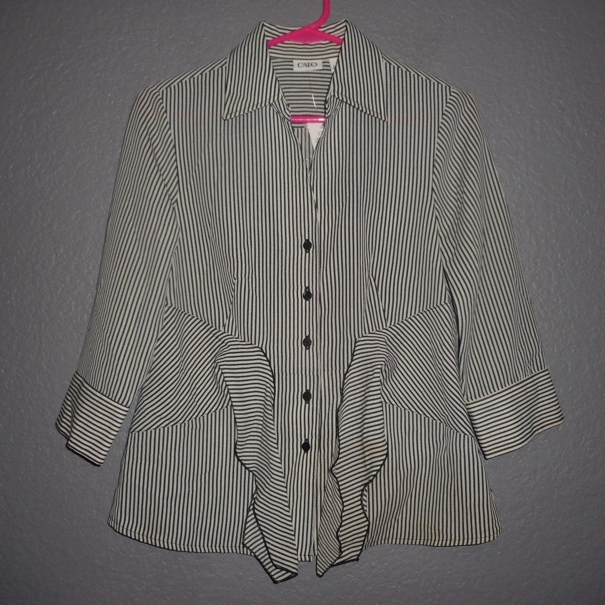 Cato Women's J/M Sportswear Size Small S TOP Shirt Button Front NWT