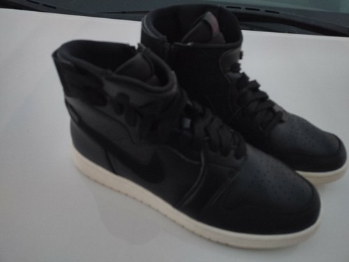 Nike Air Jordan 1 Rebel XX Womens Shoes 