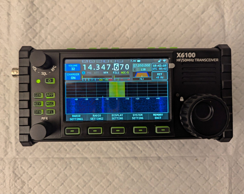 Xiegu X6100 HF/50MHz All-Mode Portable Transceiver WiFi BT USB-C Mic Box