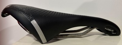 Selle Italia Max Flite Gel Superflow Saddle Black Great Shape 145 mm W x 28 mm L