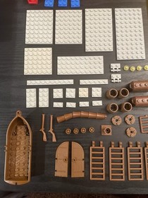 Lego Pirates - 6277 Imperial Trading Post (incomplete - Read Description)