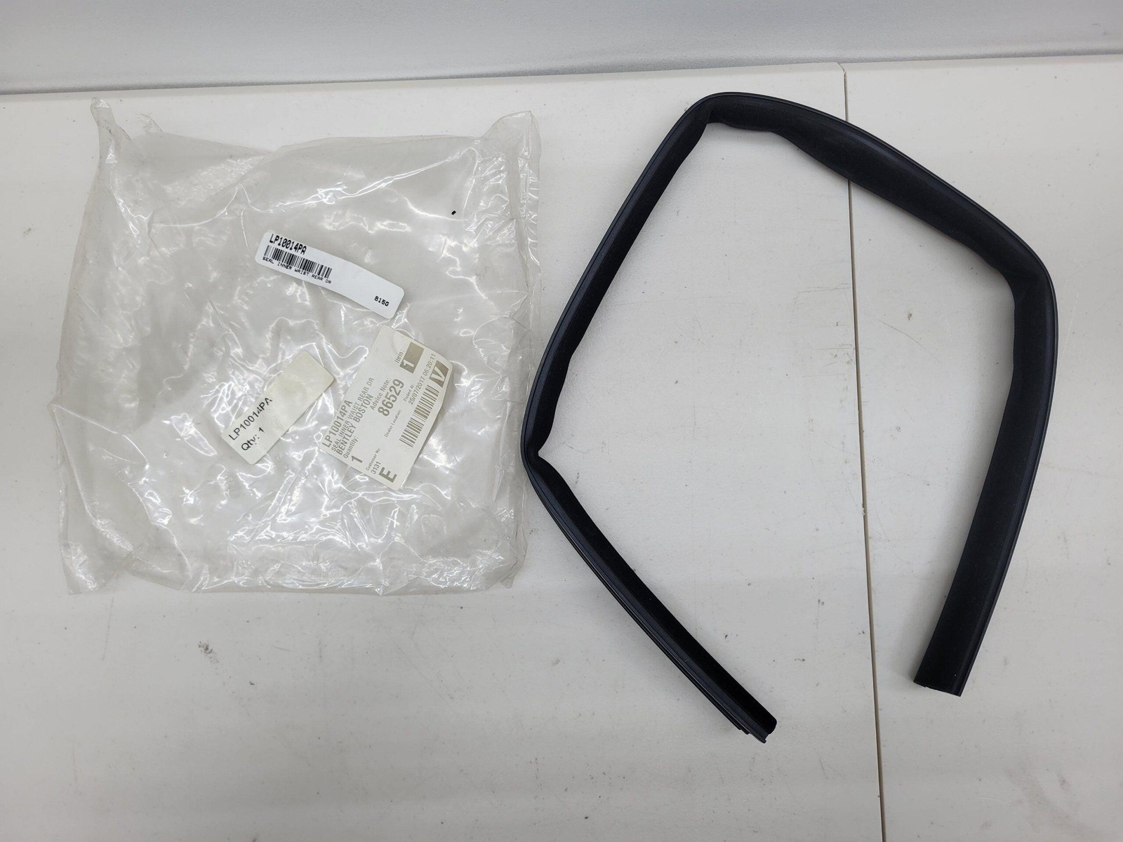 Rolls Royce / Bentley Seal Inner Waist Rear Dr LP10014PA