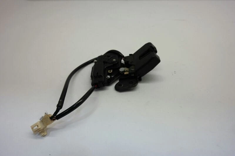 05 2005 Scion TC Trunk Lid Lock Actuator Foto 2 de 4