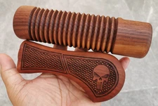 MOSSBERG 590 SHOCKWAVE 12 GA. WALNUT WOOD FOREND & WOODSTOCK GRIPS FURNITURE KIT