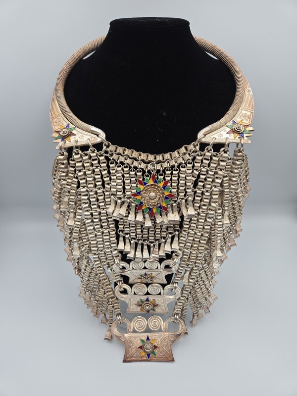Vintage Hmong Silver .999 “Xauv Nyiaj” Spirit Lock Tribal Necklace 1319.954g 