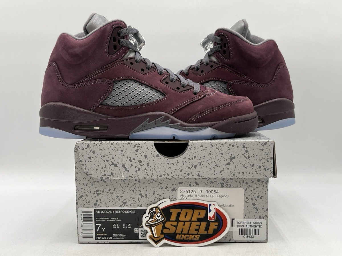 DS NEW AIR JORDAN V 5 BURGUNDY SIZE 7Y GS 2023 Authentic Rare