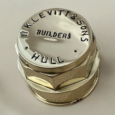 W.K. Levitt & Sons Hubcap Threaded Brass Original Cap Carriage Builders Hull Eng