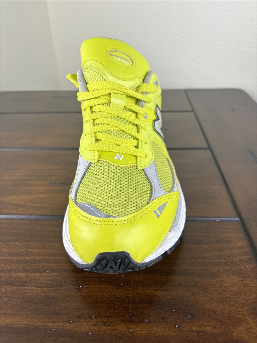 New Balance 2002R Sulphur Yellow Neon Metallic Silver M2002RLC