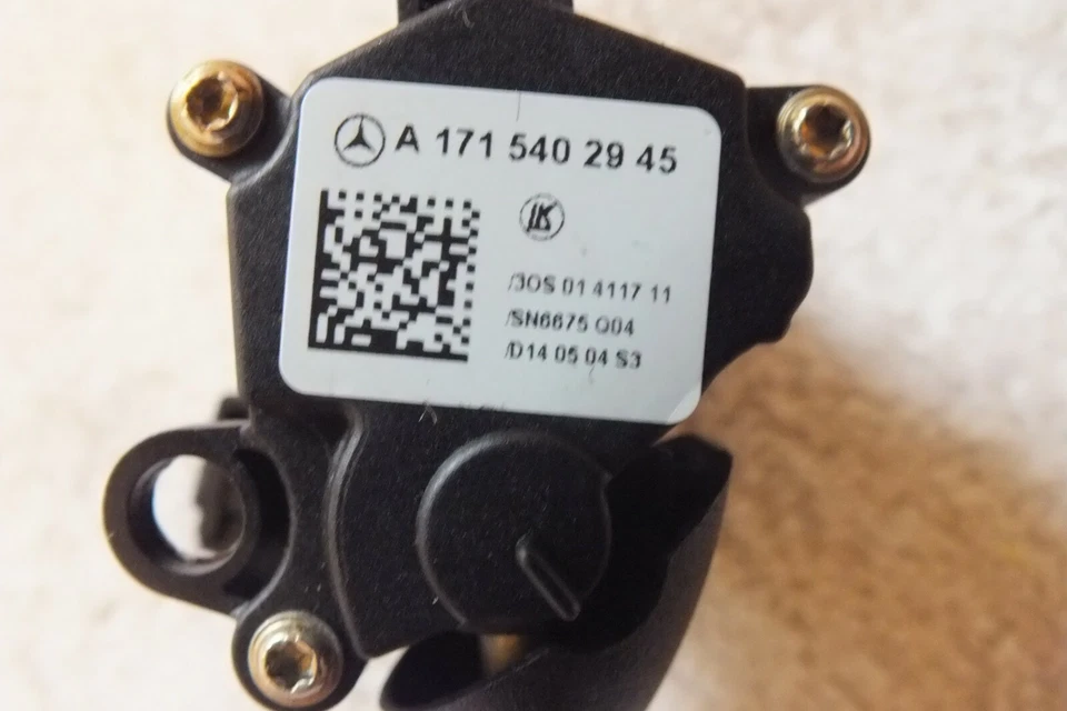 05 06 07 08 09 Mercedes E320 Steering Column Tilt Switch A1715402945 OEM 3577W - Image 3 of 4