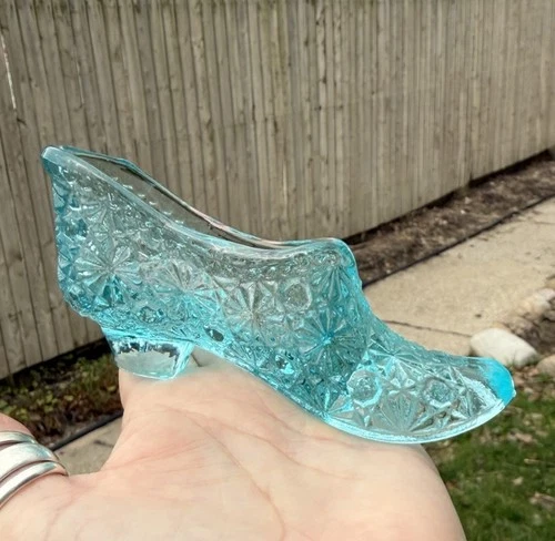 Fenton Daisy & Button Aqua Glass Shoe Vintage