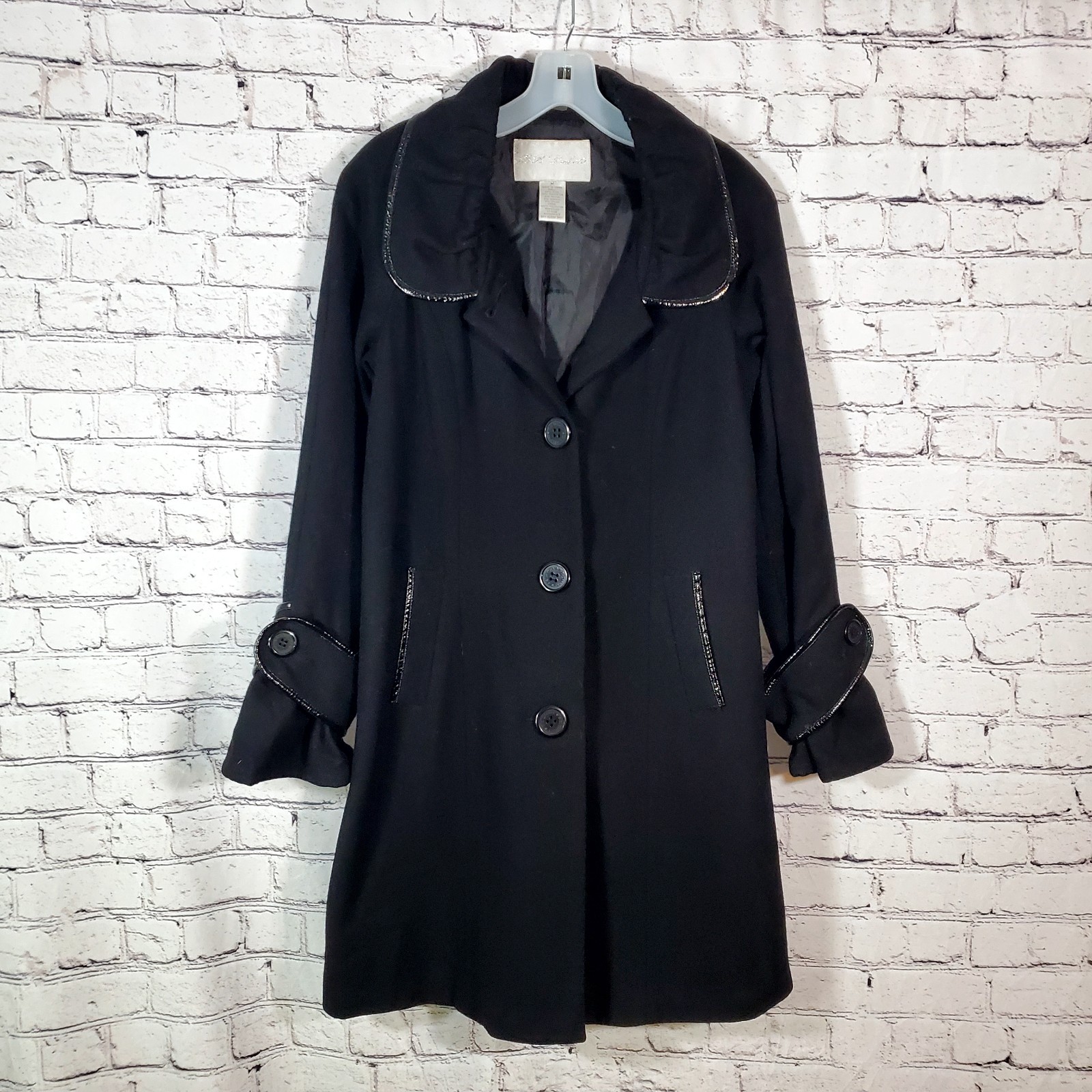 BB Dakota Black Wool Blend Coat Size M Contemporary Classic Bunched Collar 