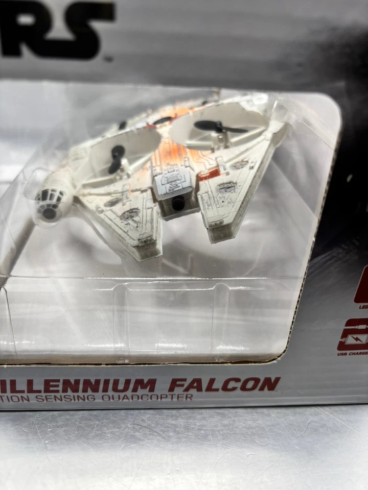 Star Wars Millennium Falcon Motion Sensing Quadcopter - Image 3 of 4