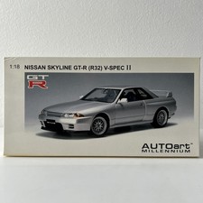 AUTOart 1 18 NISSAN SKYLINE GT R R32 V SPEC II Autoart Nissan Skyline BNR32 V Sp