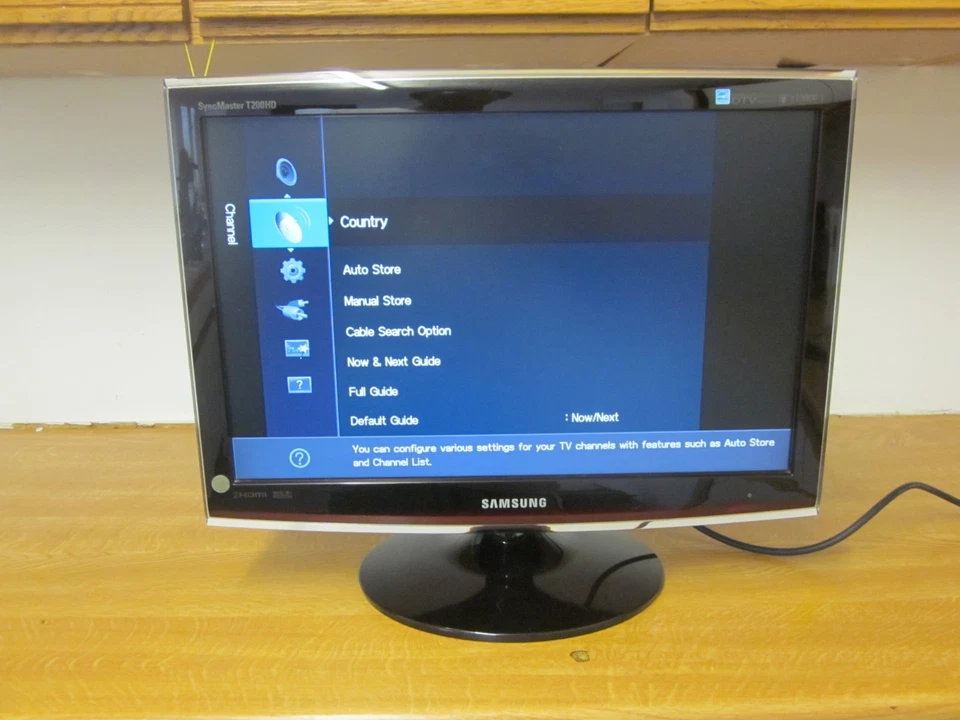 Samsung SyncMaster T200HD TV, which has been previously used, fully functional. - Image 3 of 4