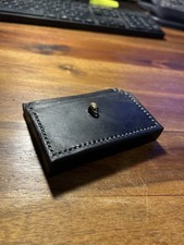 Handenähtes Lederwallet Kartenhalter Totenkopf Skull Bikerstyle Büffelleder  🦬