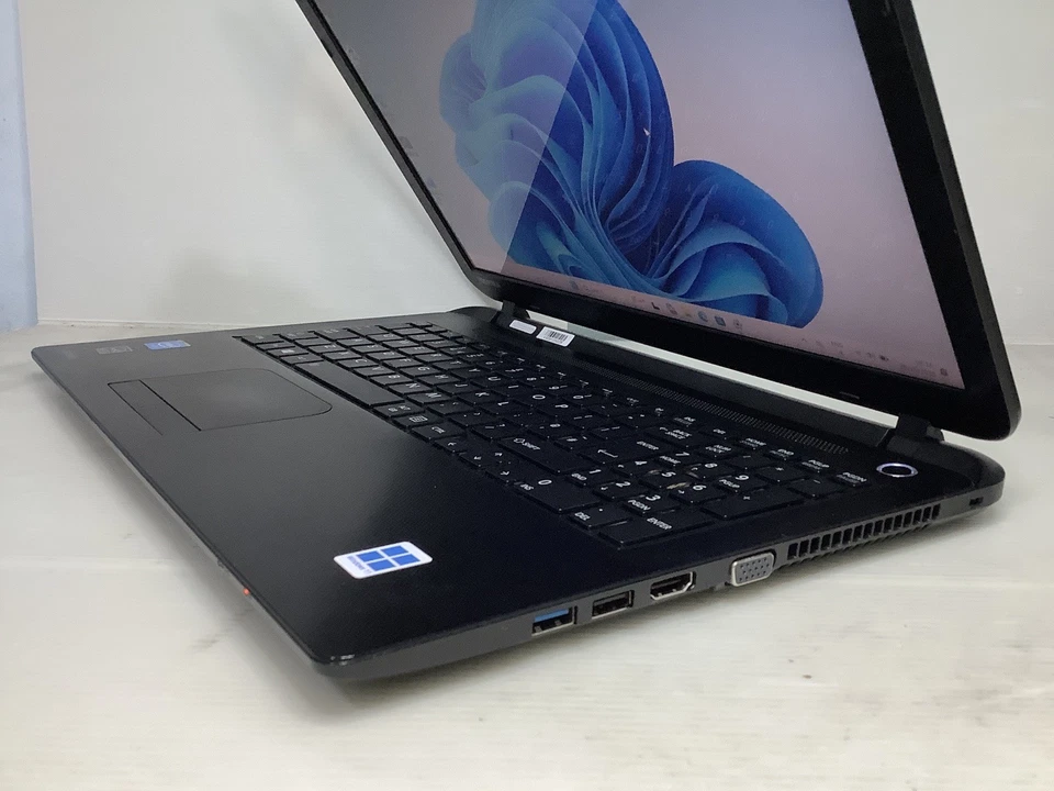 Toshiba Satellite C50-B-14D,INTEL@2.16GHz,8GB RAM,128GB SSD,WIN 11 PRO(245) 25H2 - Image 3 of 4