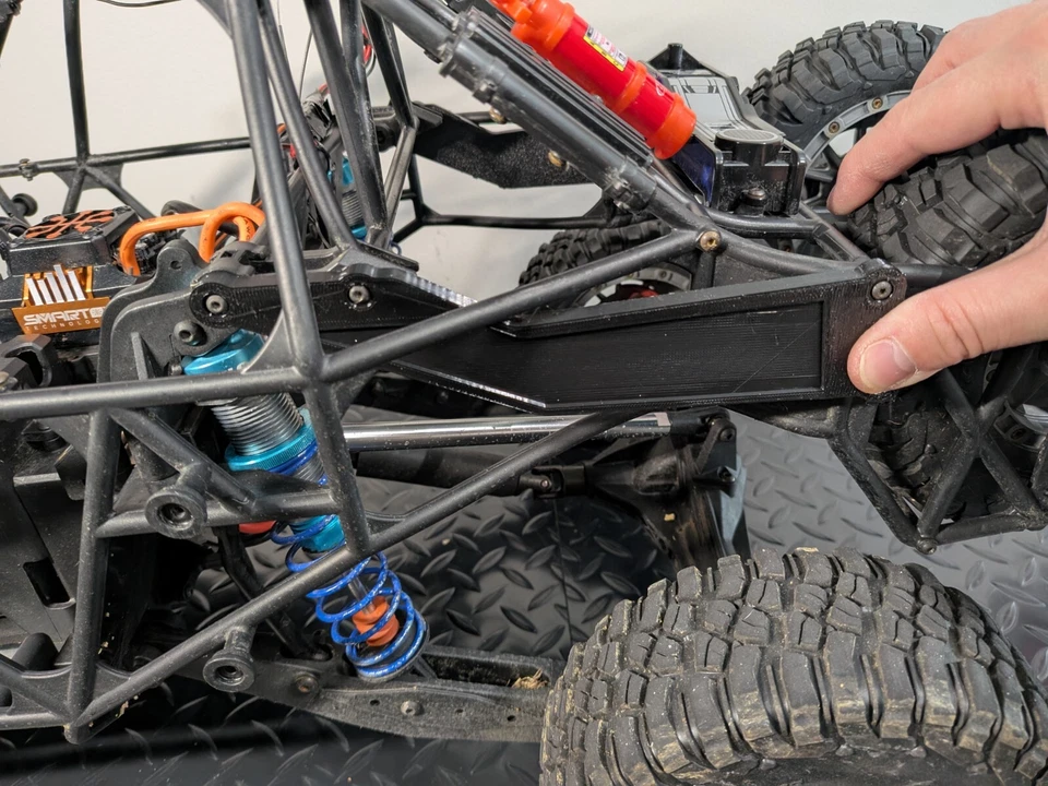 Losi Super Baja Rey - Soporte Jaula Antivuelco Trasero Foto 2 de 4