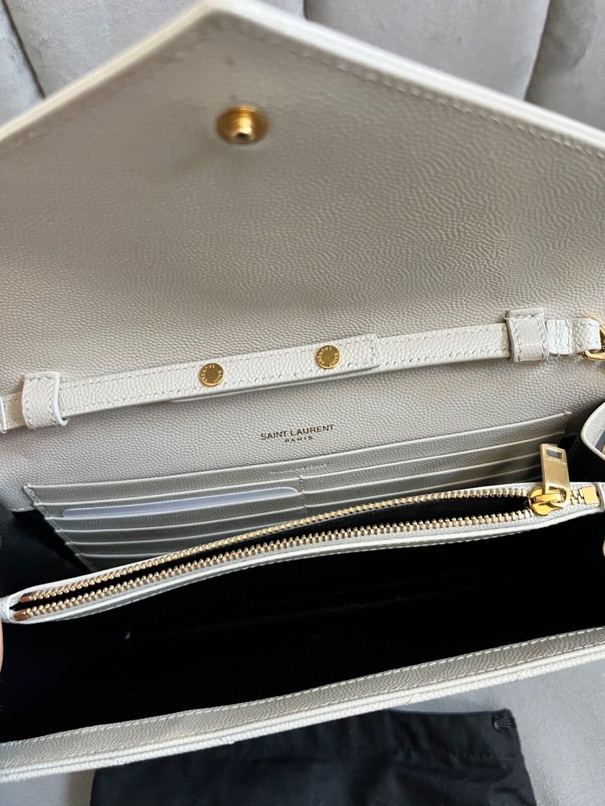 NTWRK - Yves Saint Laurent White Leather Double Sided Wallet On Chain Cr