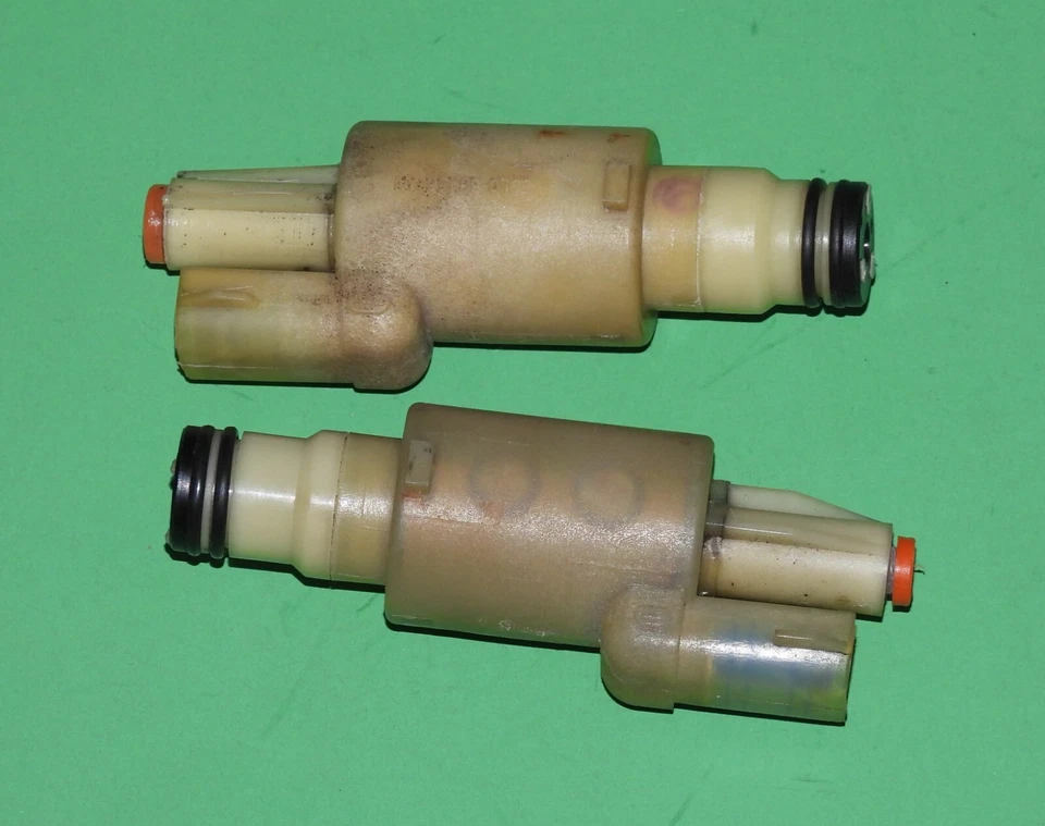 Lincoln Mark VIII 1993-98 OEM suspensión neumática trasera puntal electroválvulas - par Foto 2 de 3