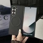 Foto 12 di 15