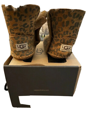  Baby UGG Booties, 12-18M einmal getragen, guter Zustand