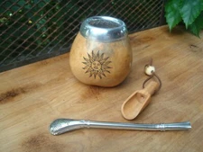Uruguay Mate Gourd Hand Made  Cup Bombilla Straw Engraving Sun Uruguay BONUS